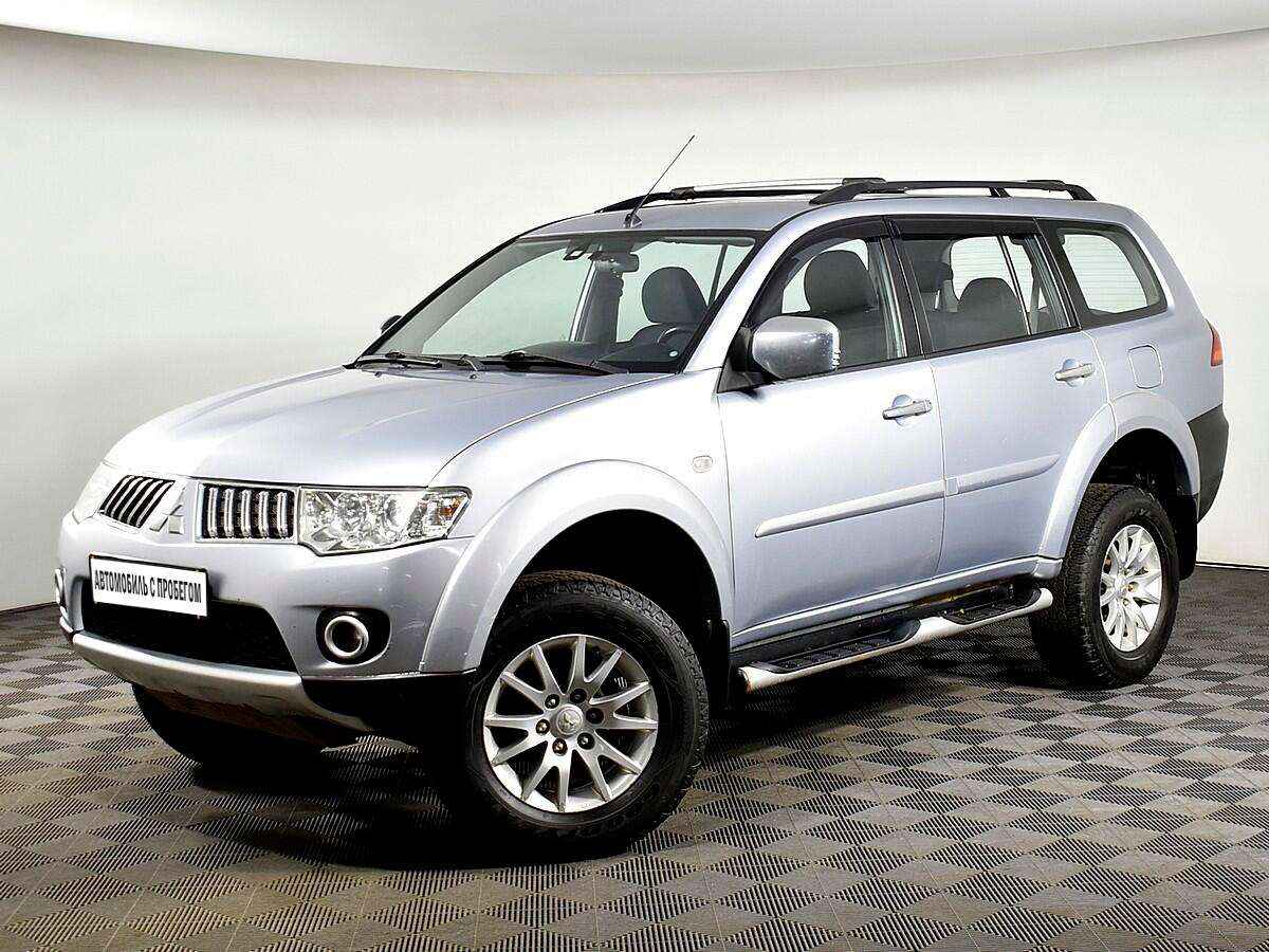 Mitsubishi Pajero Sport 2011