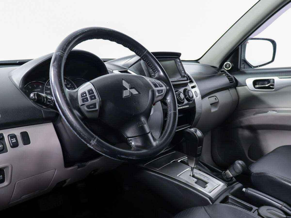 Купить Б/У Mitsubishi Pajero Sport АКПП 2011 с пробегом 90 637 км -  автосалон Урус Эксперт